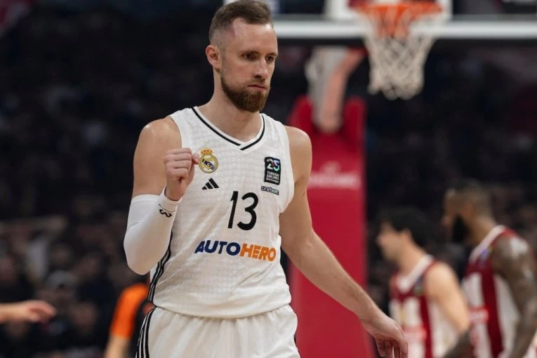 ZVANIČNO: Džanan Musa ima novi klub!