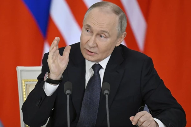 RUSKA VOJSKA KIDA NEPRIJATELJE! Hitno se oglasio Putin, velika akcija na granici!