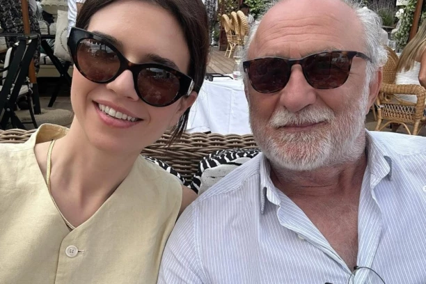 ŠOKANTNA FOTOGRAFIJA ANICE LAZIĆ! Partnerka Lazara Ristovskog zaintrigirala sve modricama, pljušte komentari! (FOTO)