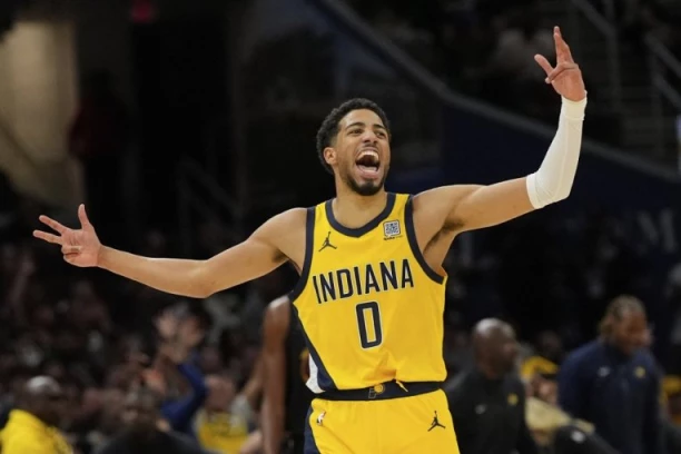 TAJRIS HALIBARTON VELIKOG SRCA! Pristalice Niksa gađali navijača smećem, košarkaš HITNO REAGOVAO!