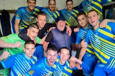 GOSTI NOSE CEO PLEN: Vukčević i Stefan Ilić "razoružali" Kalince!