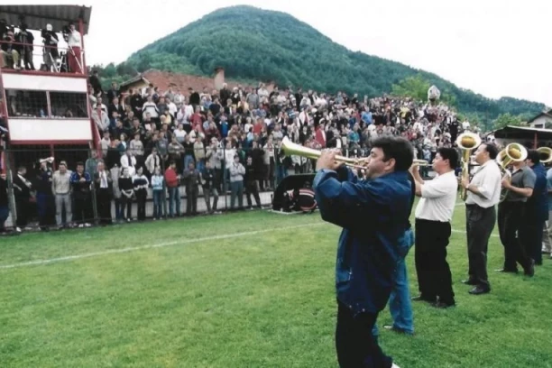 SPREMA SE KARNEVALSKA ATMOSFERA: Navijači, specijalan poziv za meč nije potreban!