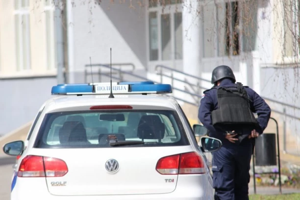 UKRAO DVA BICIKLA I DOBIO PET MESECI ZATVORA: Čačanin (78) došao ispred stadiona FK Borac i oštetio sugrađane za oko 45.000 dinara