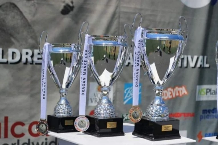 EVROPA DA POZAVIDI: Međunarodni dečiji fudbalski turnir "Dragan Mance Kup"! (FOTO GALERIJA)