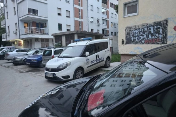 ŽENA BILA MRTVA NEKOLIKO DANA! Detalji jezive tragedije u Novom Sadu! (FOTO)