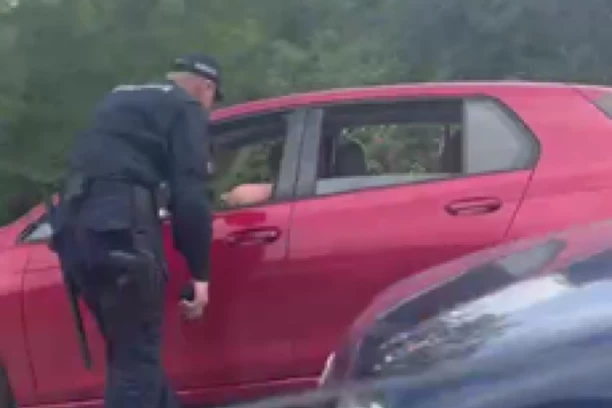 ZAJEČAR ZAKLJUČAN GRAD ZBOG FINALA KUPA SRBIJE! Ptica ne može da proleti pored policije (VIDEO)