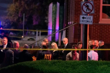 ŽELELI SU SAMO MIRAN ŽIVOT SA KOMŠIJAMA IZRAELA: Ovo su Jaron i Sara koji su ubijeni u ambasadi Izraela u Vašingtonu (VIDEO)