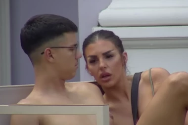 O SKANDALOZNIM DETALJIMA IZ SPAVAĆE SOBE BRUJI CELA NACIJA! Blam nad blamovima, Ena Čolić probila svako dno!
