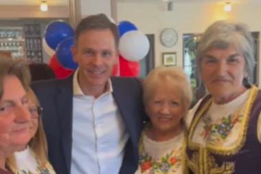 "ŽELIMO DA PROSEČNA PENZIJA BUDE 650 EVRA"! Siniša Mali posetio Kosjerić: "Nastaviće da se ubrzano razvija"