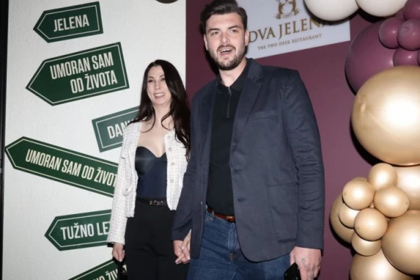 "KADA ONA IZAĐE, NASTAJE CIPIRIPI!" Toma Panić ŽESTOKO udario na estradu zbog Nadežde Biljić: Svi žele da je kopiraju, kradu joj repertoar!