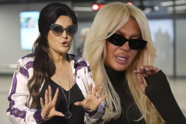 VELIKO POMIRENJE KARLEUŠE I DRAGANE MIRKOVIĆ NAKON BURNE SVAĐE: Objavljen zajednički snimak, Jelena jednim potezom podigla prašinu!