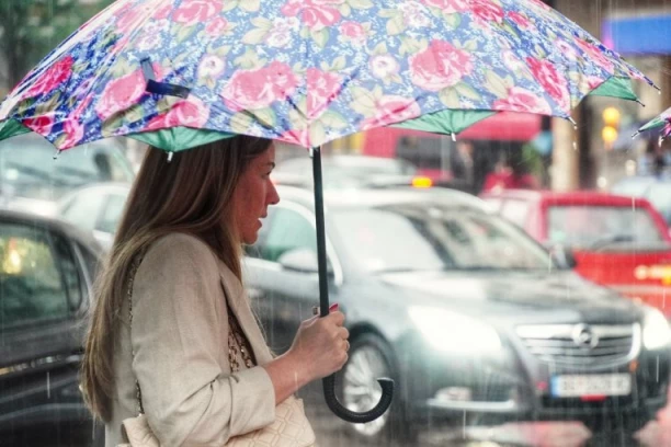 OLUJA PROTUTNJALA SRBIJOM, U OVOM DELU TEMPERATURA PALA ZA ČAK 22 STEPENA! Stiže zahlađenje i u ostale krajeve!