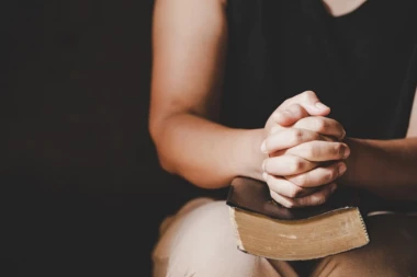 URADITE OVO SVAKI DAN POLA SATA PRED PONOĆ I ŽIVOT ĆE VAM SE PREOKRENUTI! Starac Jefrem je govorio da je to idealan način za dostizanje prave sreće