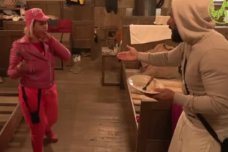 Bojana Barbi Farma 8