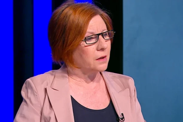 PROFESORKA OČITALA LEKCIJU NEKIMA IZ SANU: "Glasa niste pustili za očuvanje Univerziteta od blokadera, ali se zato bavite politikom"! (VIDEO)