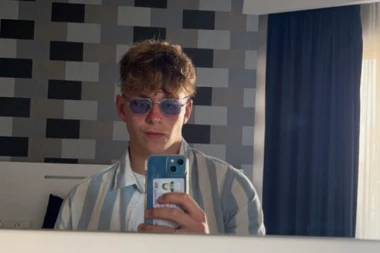 MLADI BRITANAC UMALO SKONČAO NA POZNATOJ KOPAKABANI! Iz zabave kopao rupu na plaži, a onda je propao u nju i SATIMA OSTAO ZAGLAVLJEN! (VIDEO/FOTO)