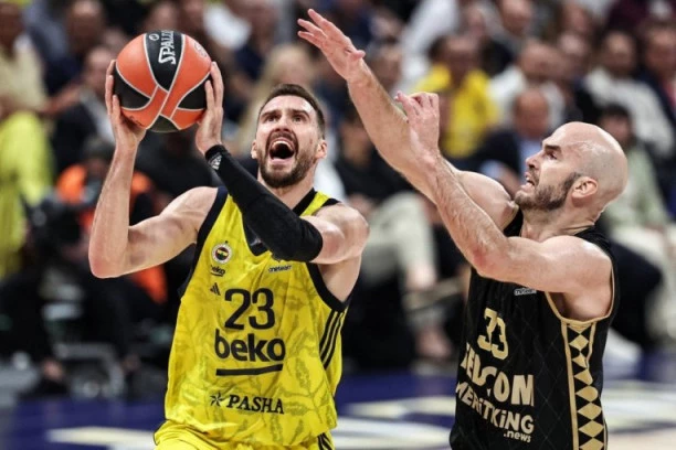 NEMA KOŠARKE BEZ SRBA: Gudurić i drugari razbili Monako! Fenerbahče je šampion Evrope! (VIDEO)