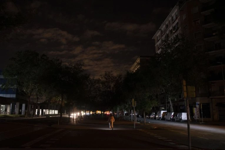 SKORO 160.000 DOMAĆINSTAVA OSTALO BEZ STRUJE: Evo ko je preuzeo odgovornost za sabotažu, kao "deo borbe za ideale"