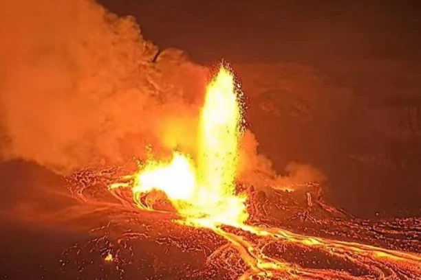 ŠOK NA OSTRVU, VULKAN IZNENADA ERUPTIRAO! Izbacuje pepeo 2,7 kilometra iznad mora