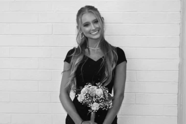 TEŠKA BOLEST RAZORILA POZNATU TIKTOKERKU, OPROŠTAJNO PISMO JEŽI DO KOSTIJU! Porodica obelodanila uznemirujuće informacije!