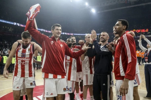 ZVEZDA DOBILA TROGODIŠNJU LICENCU ZA EVROLIGU! Prelep dan za srpsku košarku!