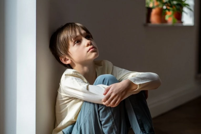 BROJ DECE SA AUTIZMOM DRAMATIČNO RASTE! Ovo su dva ključna faktora rizika - jedan se odnosi na godine roditelja!
