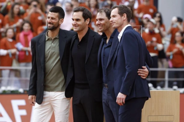 NOVAK ĐOKOVIĆ OPET "ZARIO NOŽ U SRCE" FEDERERU: Srbin po još jednom parametru prestigao Švajcarca!