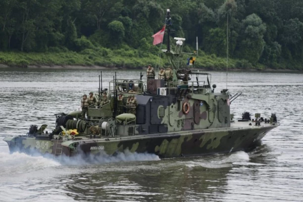 VOJSKA SRBIJE POKAZALA MOĆ BOJEVE SPREMNOSTI! Objavljeni uzbudljivi detalji vežbe na Dunavu, Begeju i Tisi