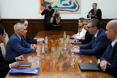 RAZGOVOR O ZNAČAJNIM ARANŽMANIMA U OBLASTI ENERGETIKE! Vučič se sastao sa Bocan-Harčenkom! (FOTO)