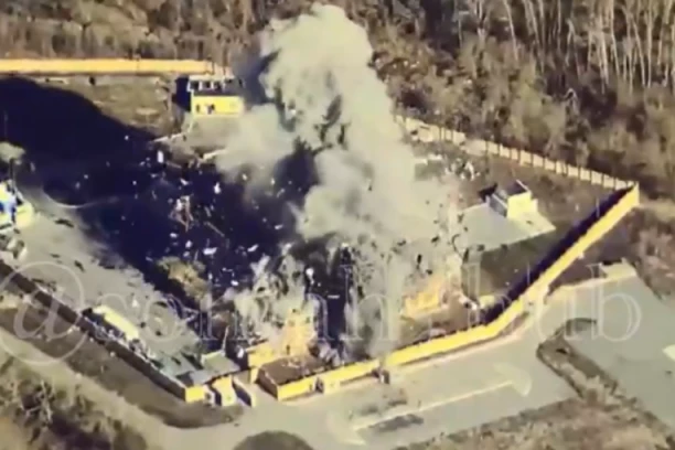 U SEKUNDI SVE PRETVORENO U PRAH! Ukrajina nanela ozbiljan udarac Rusiji (VIDEO)