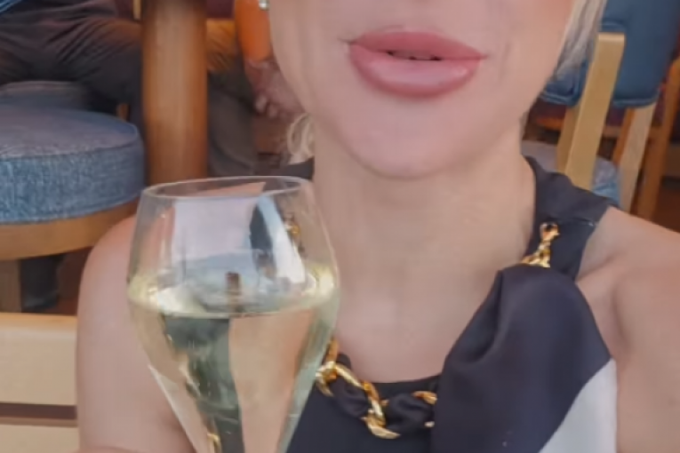 Jovana Jeremić pokazala svoj novi prsten