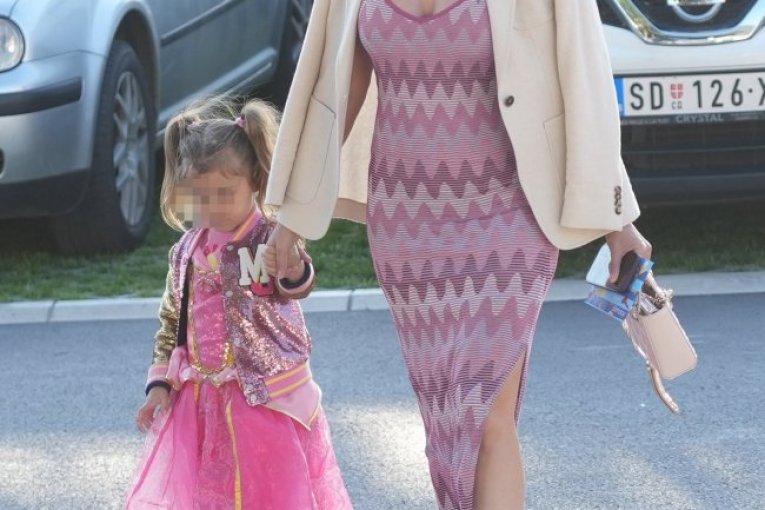 Bojana sa ćerkom Mitrom