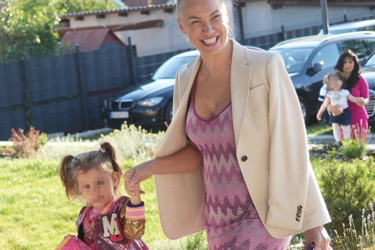 Bojana sa ćerkom Mitrom