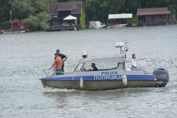 IZVUČENO TELO MUŠKARCA IZ DUNAVA! Horor na Novom Beogradu!