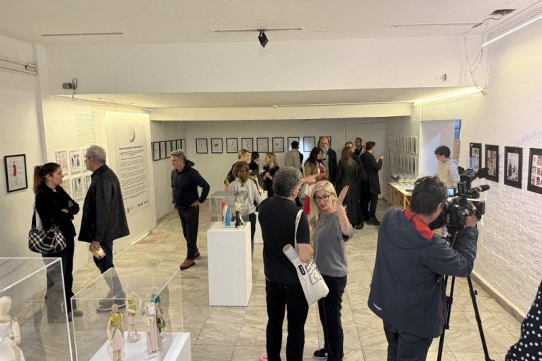 "Modna igraonica" u kojoj učestvuju devojčice iz Ribnikara posvećena Angelini Aćimović