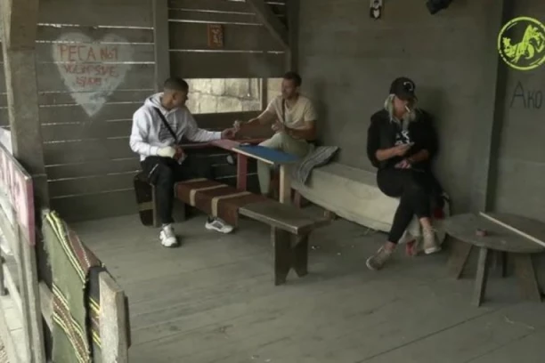 ELENA KAO LEDENA KRALJICA! Ognjen i Boža je ogovarali ispred nje, a ona ih ODUVALA pogledom! (VIDEO)