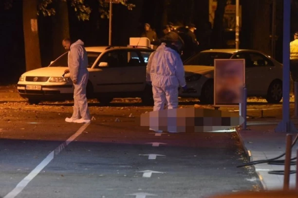 PUCALI, PA GA ZGAZILI KOLIMA! Novi detalji oružanog obračuna na Dušanovcu! POLICIJA PRONAŠLA 4 ČAURE! (VIDEO)