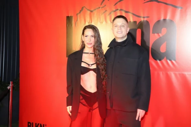 PRVO OGLAŠAVANJE NIKOLIJE O SPOTU SA RELJOM: Eksplicitni kadrovi razdrmali ceo region, a OVE reči odjekuju na estradi! (VIDEO)