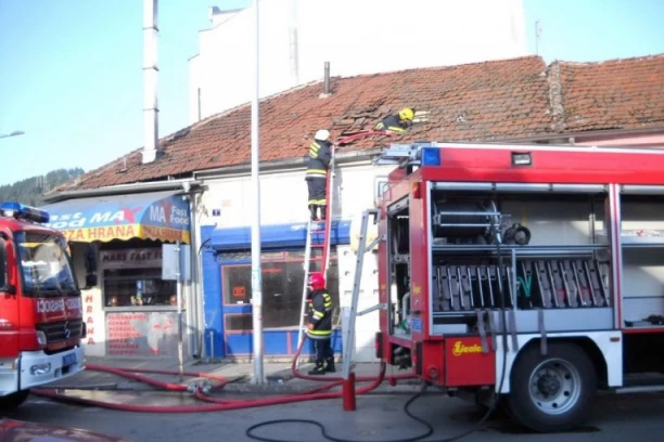 IZGOREO POZNATI RESTORAN U LESKOVCU! Ćerka spasila majku iz vatrene stihije! (FOTO)