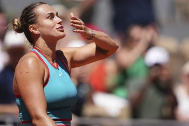 SABALENKA DIGLA GLAS ZBOG ĐOKOVIĆA: Ostavite ga na miru!