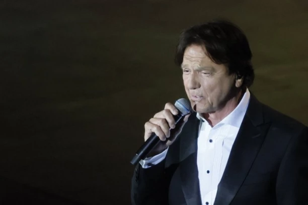 POTRESNA PRIČA STOJI IZA NAJVEĆEG HITA ZDRAVKA ČOLIĆA! Ovi detalji razaraju dušu, a malo ko zna kompletnu istinu!