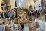 PRED OVOM IKONOM NA KOSOVU DEŠAVAJU SE ČUDA: Proslavljen praznik Pećke Bogorodice, koju je naslikao apostol Luka, a u Srbiju doneo Sveti Sava