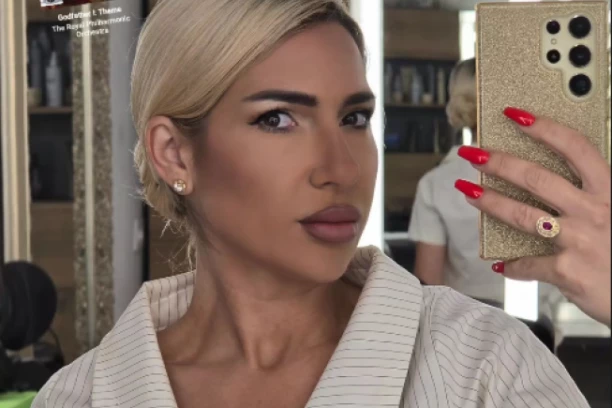 U NAJTEŽEM TRENUTKU ŽIVOTA SE OBRATILA PEVAČICI: Jovana Jeremić ponovo ŠOKIRA! (VIDEO)