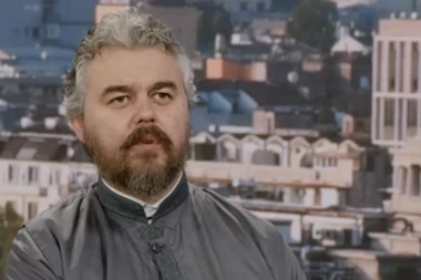 ZBOG OVOGA SE ČAK PREKIDA PRIČEŠĆE: Otac Borislav otkriva kako se ponaša u pravoslavnoj crkvi i šta nikako ne smete da uradite!
