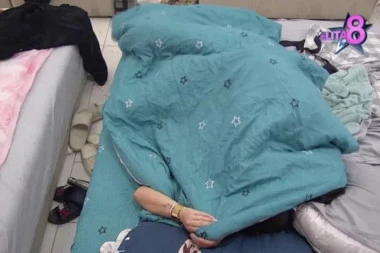 AUU, NIŽE NIJE MOGLA DA PADNE! Terza joj izrekao SALVU UVREDA, pa je DEMOLIRAO ISPOD JORGANA Od njih se tresu zidovi imanja! (VIDEO)