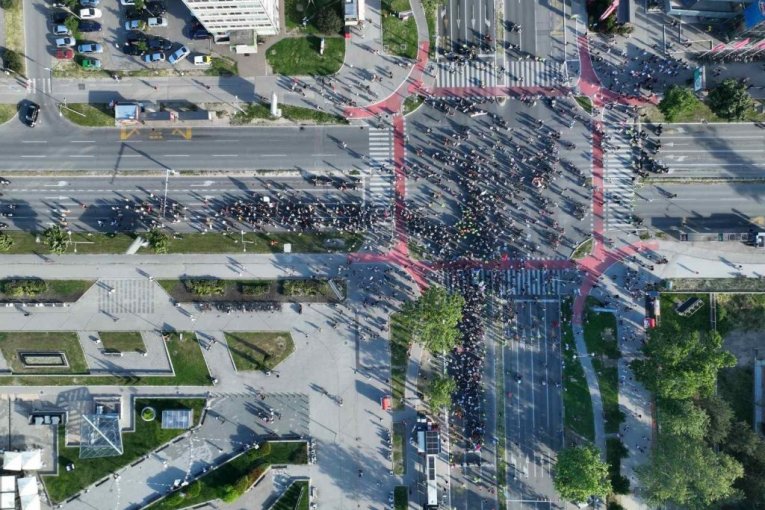 FIJASKO BLOKADERA! U šest gradova se NIKO nije pojavio! A negde samo JEDAN čovek!