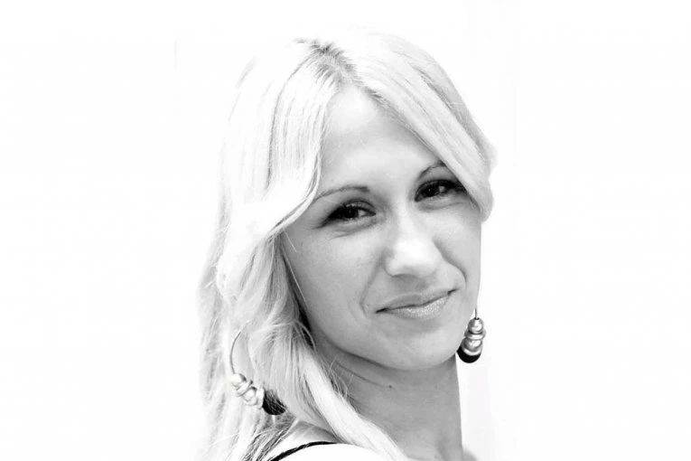 "DANAS SI MI NEDOSTAJALA KAO NIKAD, VOLIM TE BESKRAJNO"! Tuga i bol ne jenjavaju u Novom Sadu čak ni posle 13 godina! PORODICE NASTRADALIH U "KONTRASTU" JOŠ NISU NAŠLI UTEHU!