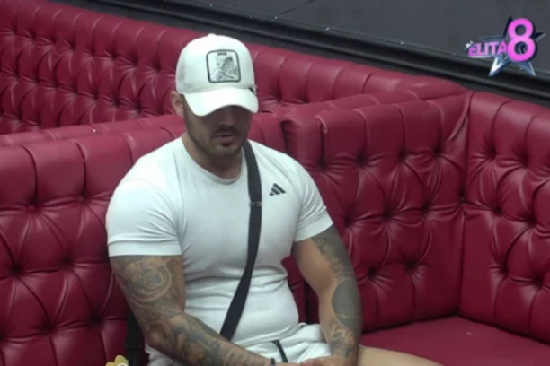 STRAVIČNO! Marko Stefanović se obratio MAJCI uživo u programu, reči koje joj je izgovorio izazvale su JEZU!