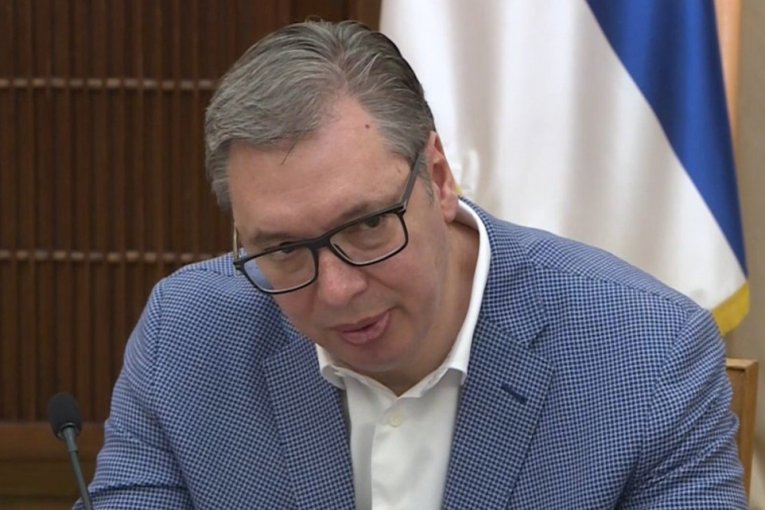 "MI OKO 4.000 EVRA PLAĆAMO PO STUDENTU!" Vučić: Troškovi fakulteta nisu ni upola ti koliko mi plaćamo!