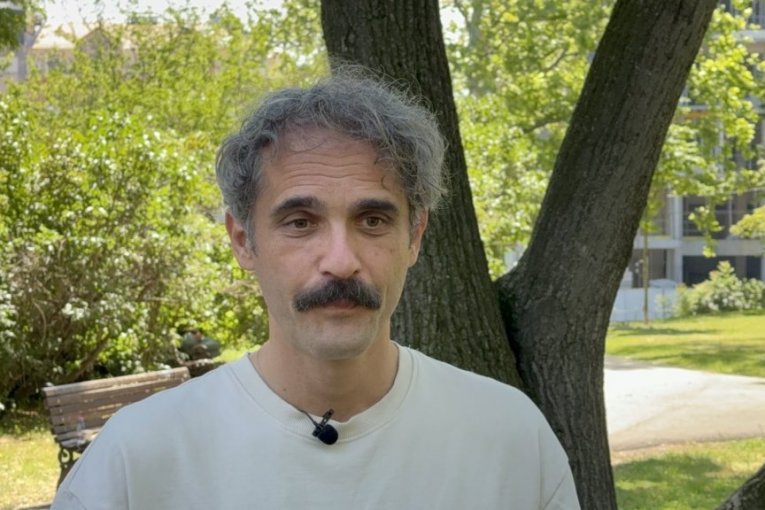 Raša Bukvić kao Tesla